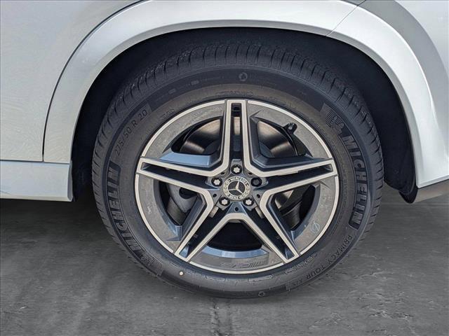 new 2025 Mercedes-Benz GLE 350 car, priced at $75,600