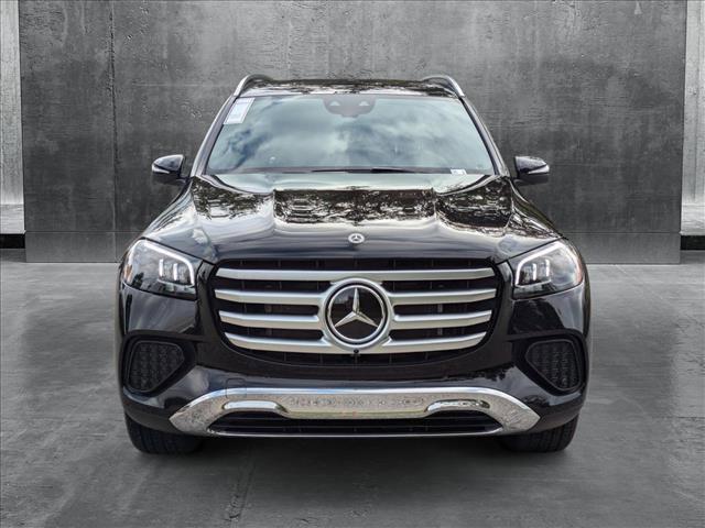 new 2025 Mercedes-Benz GLS 450 car, priced at $91,945