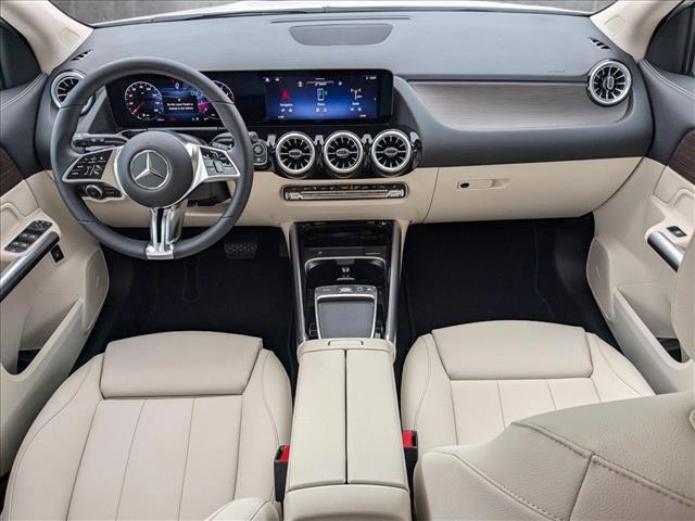 new 2025 Mercedes-Benz GLA 250 car, priced at $47,935