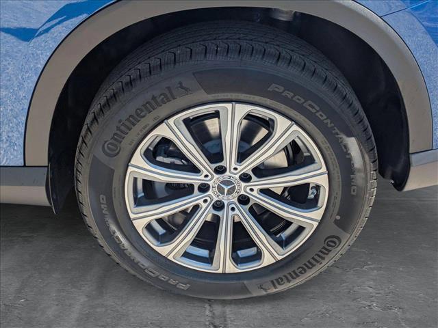 new 2025 Mercedes-Benz GLC 300 car, priced at $56,480