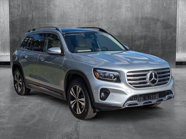 new 2025 Mercedes-Benz GLB 250 car, priced at $51,685