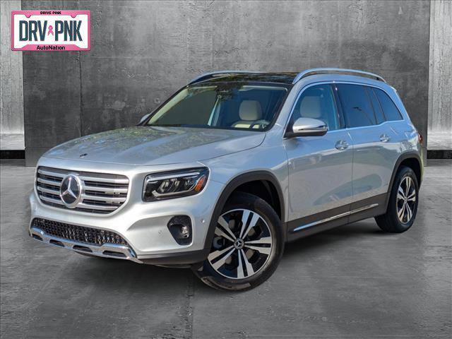 new 2025 Mercedes-Benz GLB 250 car, priced at $51,685