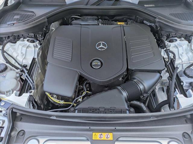new 2025 Mercedes-Benz GLC 300 car, priced at $56,235