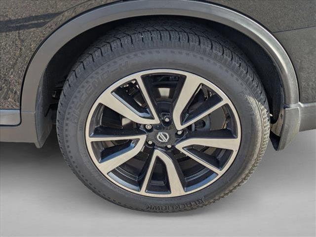 used 2019 Nissan Rogue car, priced at $16,370