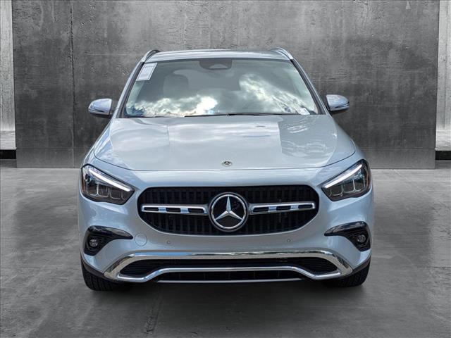 new 2025 Mercedes-Benz GLA 250 car, priced at $45,420
