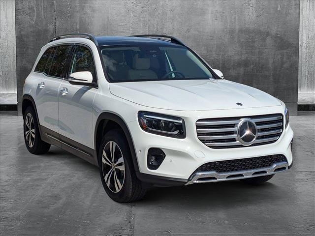 new 2025 Mercedes-Benz GLB 250 car, priced at $52,135