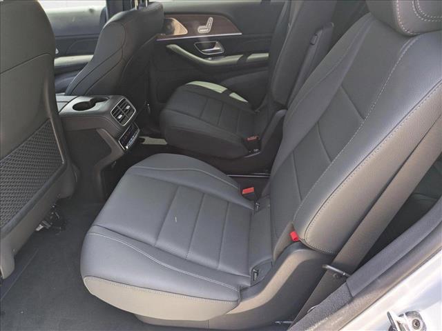 new 2025 Mercedes-Benz GLS 450 car, priced at $95,365