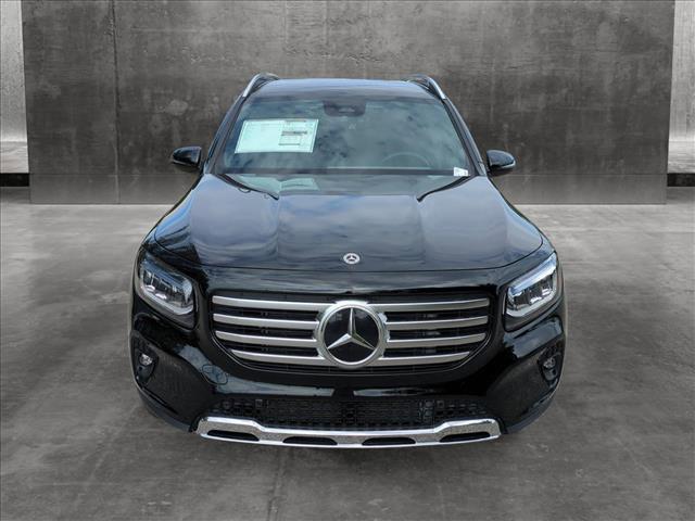 new 2024 Mercedes-Benz GLB 250 car, priced at $45,995