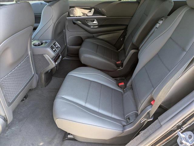 new 2025 Mercedes-Benz GLS 450 car, priced at $98,330