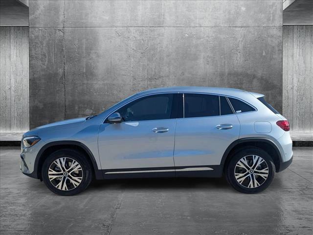 new 2025 Mercedes-Benz GLA 250 car, priced at $46,560