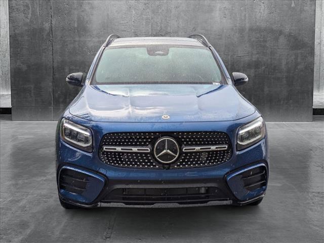 new 2025 Mercedes-Benz GLB 250 car, priced at $54,225