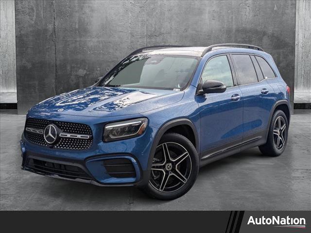 new 2025 Mercedes-Benz GLB 250 car, priced at $54,225