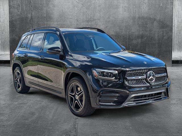 new 2025 Mercedes-Benz GLB 250 car, priced at $54,010