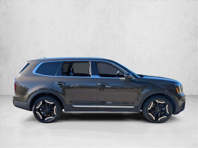 used 2023 Kia Telluride car, priced at $31,998