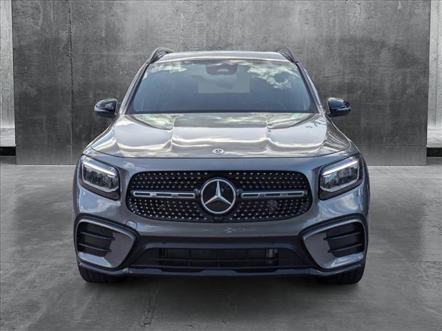 new 2025 Mercedes-Benz GLB 250 car, priced at $54,160