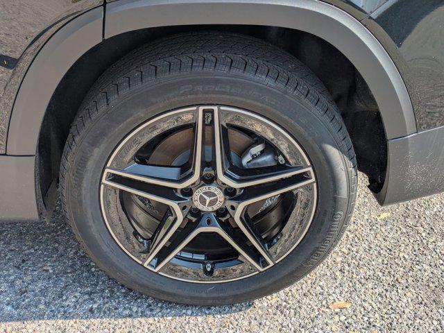 new 2025 Mercedes-Benz GLB 250 car, priced at $54,735