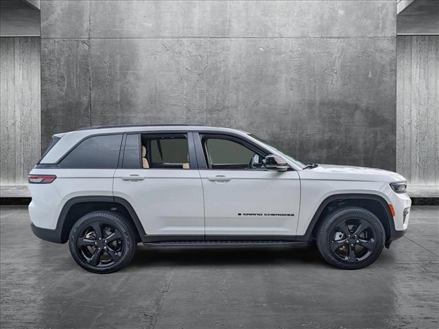 used 2024 Jeep Grand Cherokee car, priced at $37,882
