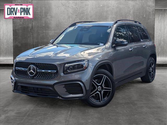 new 2025 Mercedes-Benz GLB 250 car, priced at $54,620