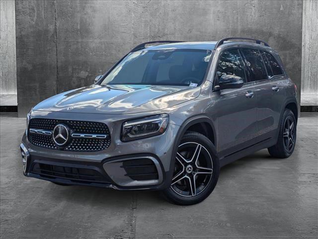 new 2025 Mercedes-Benz GLB 250 car, priced at $54,620