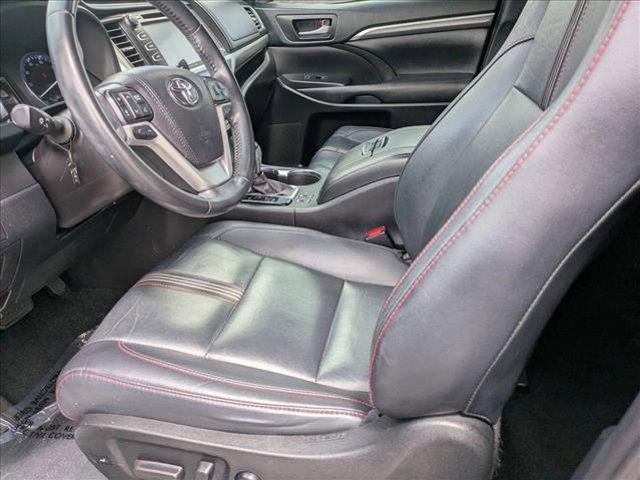 used 2019 Toyota Highlander car, priced at $24,759
