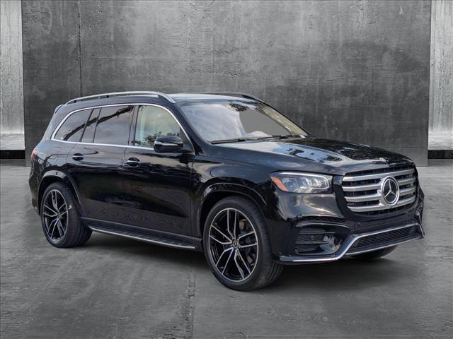 new 2025 Mercedes-Benz GLS 580 car, priced at $123,885