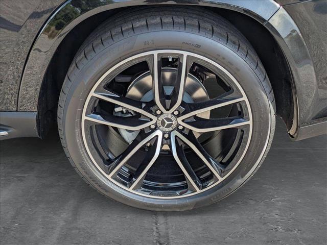 new 2025 Mercedes-Benz GLS 580 car, priced at $123,885