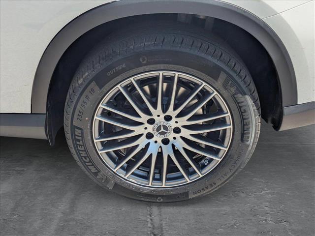 new 2025 Mercedes-Benz GLC 300 car, priced at $51,035