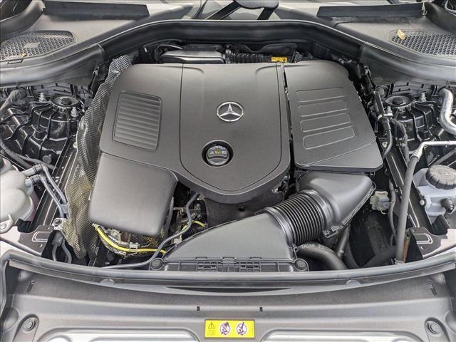 new 2025 Mercedes-Benz GLC 300 car, priced at $54,885