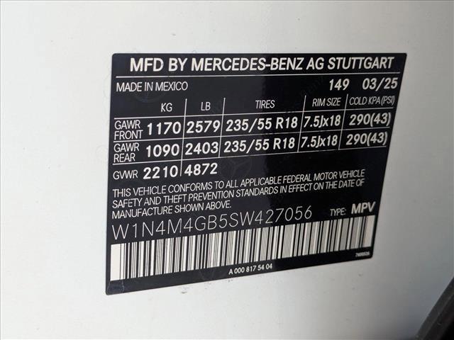 new 2025 Mercedes-Benz GLB 250 car, priced at $49,580