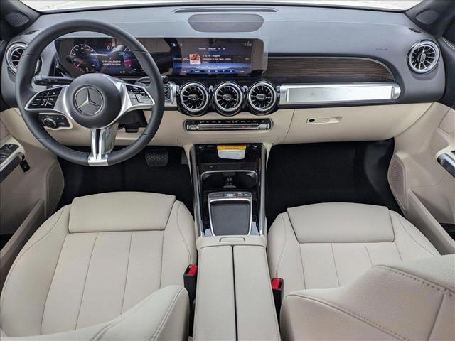 new 2025 Mercedes-Benz GLB 250 car, priced at $49,580
