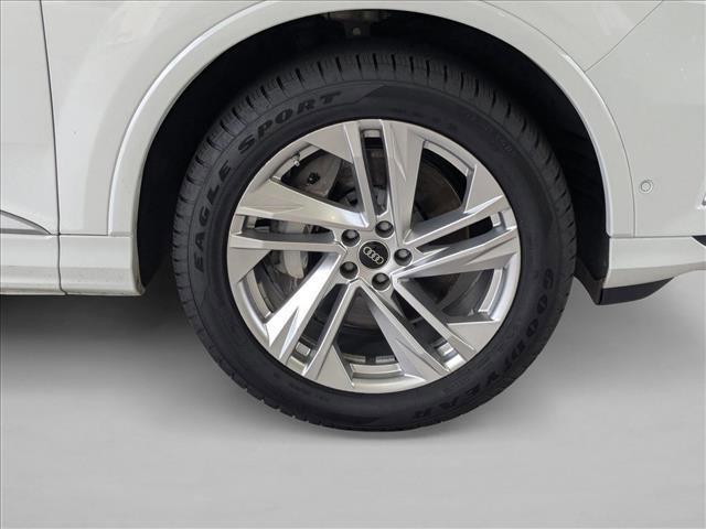 used 2024 Audi Q7 car, priced at $39,182