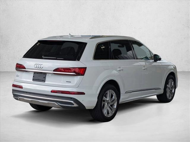used 2024 Audi Q7 car, priced at $39,182