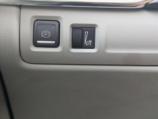 used 2022 Cadillac XT4 car, priced at $30,548