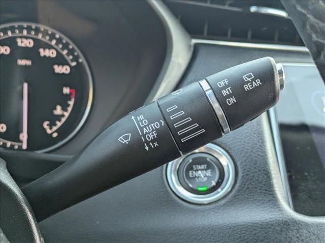 used 2022 Cadillac XT4 car, priced at $30,548