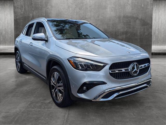 new 2025 Mercedes-Benz GLA 250 car, priced at $47,685