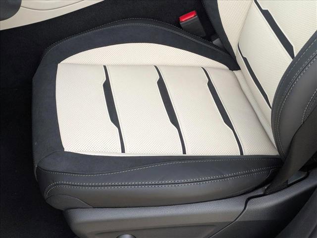 new 2025 Mercedes-Benz AMG GLE 53 car, priced at $97,070