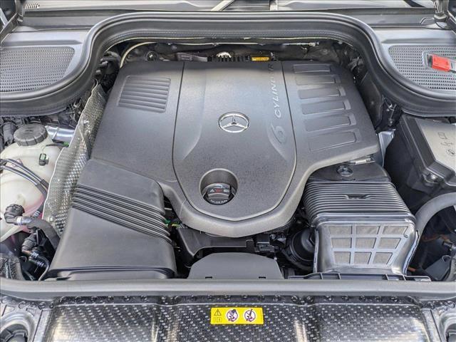 new 2025 Mercedes-Benz GLE 450 car, priced at $82,630