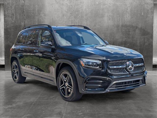 new 2025 Mercedes-Benz GLB 250 car, priced at $54,210