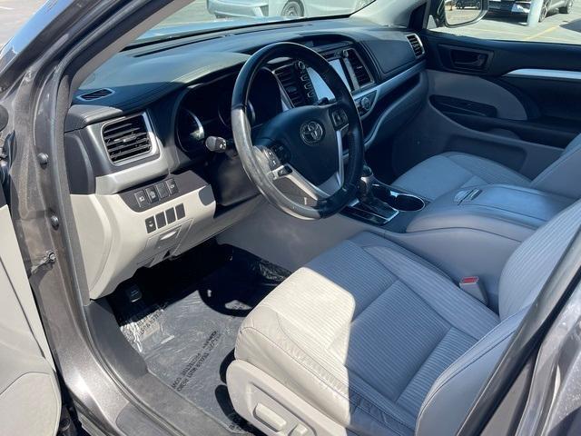 used 2018 Toyota Highlander car, priced at $22,100