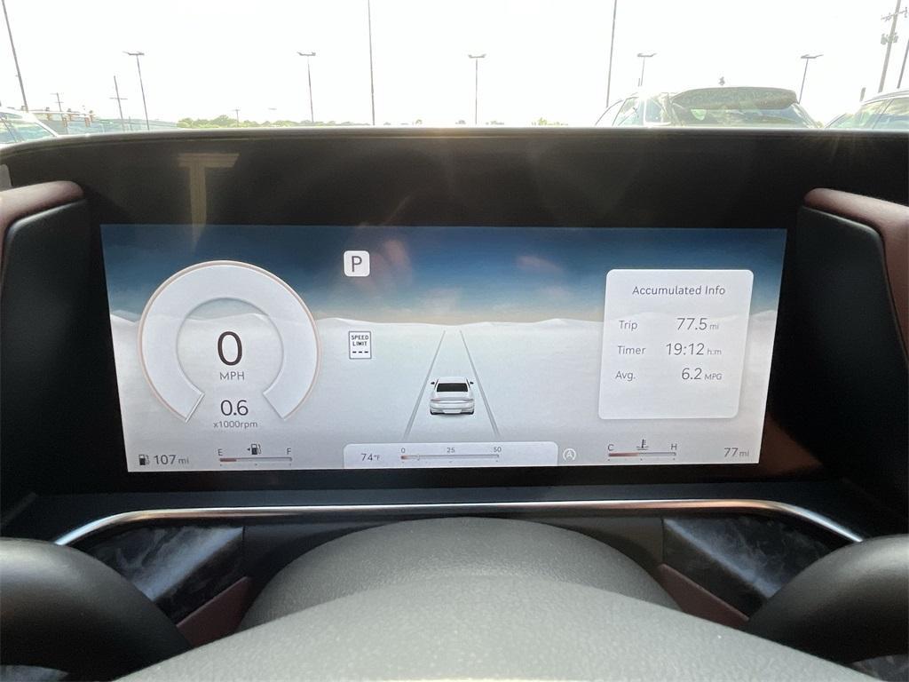 new 2025 Genesis G90 car, priced at $99,010