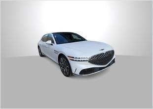 new 2025 Genesis G90 car, priced at $99,010