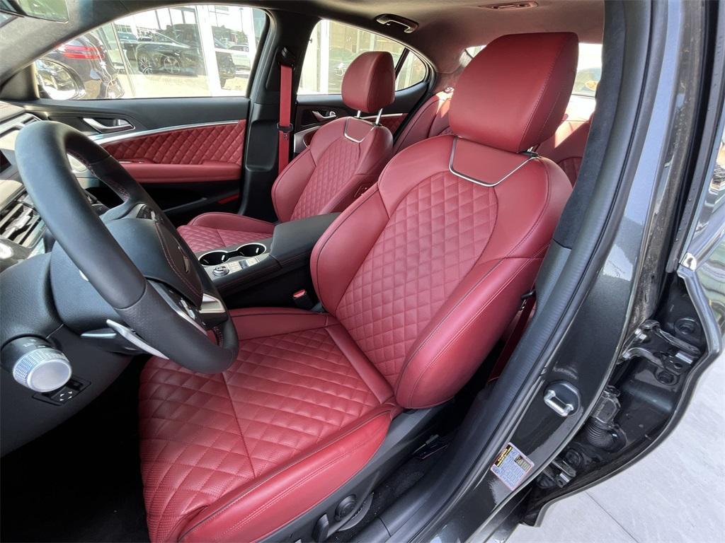 new 2025 Genesis G70 car, priced at $51,673