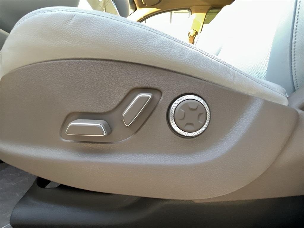 new 2026 Genesis GV70 car, priced at $59,270