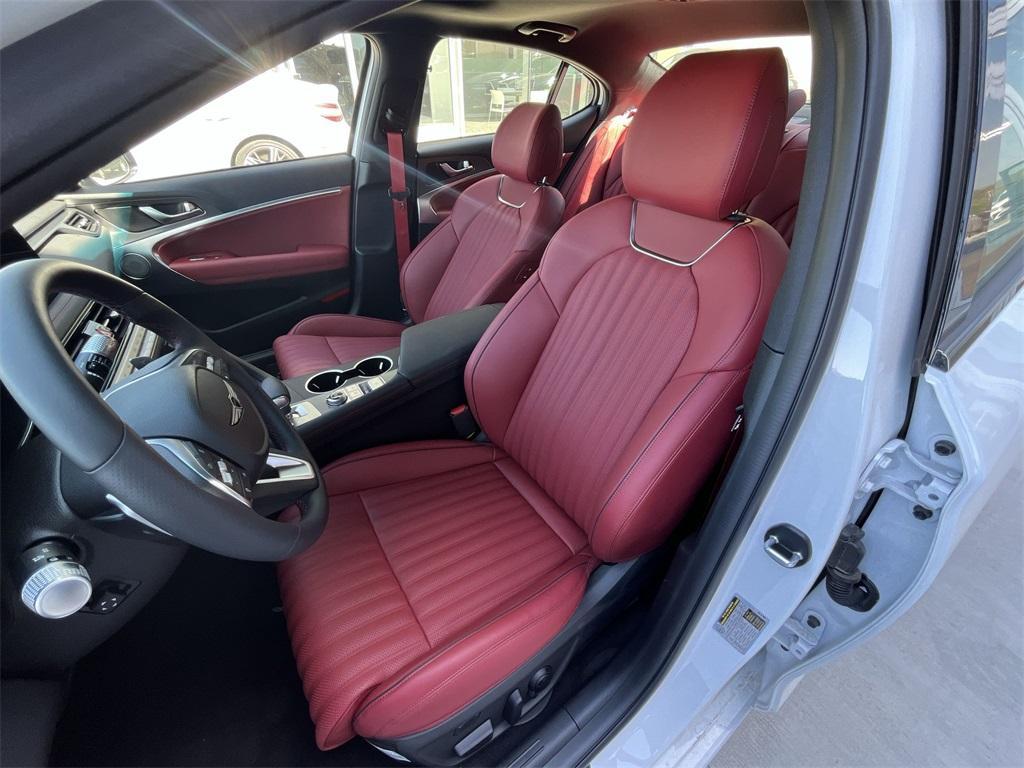 new 2025 Genesis G70 car, priced at $48,725