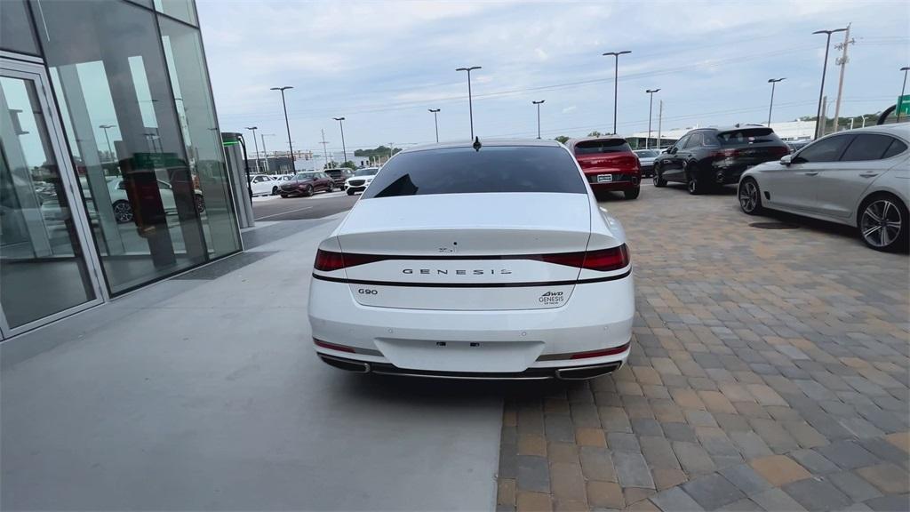 new 2025 Genesis G90 car, priced at $92,081