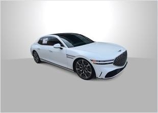 new 2025 Genesis G90 car, priced at $93,102