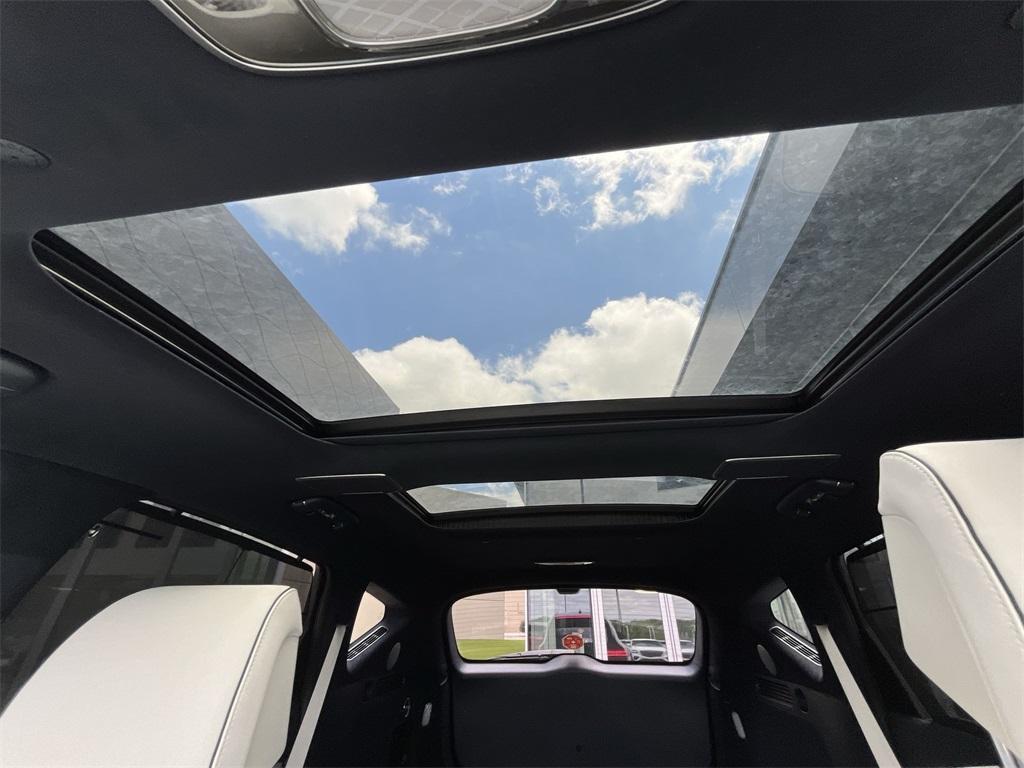 new 2025 Genesis GV80 car, priced at $81,267