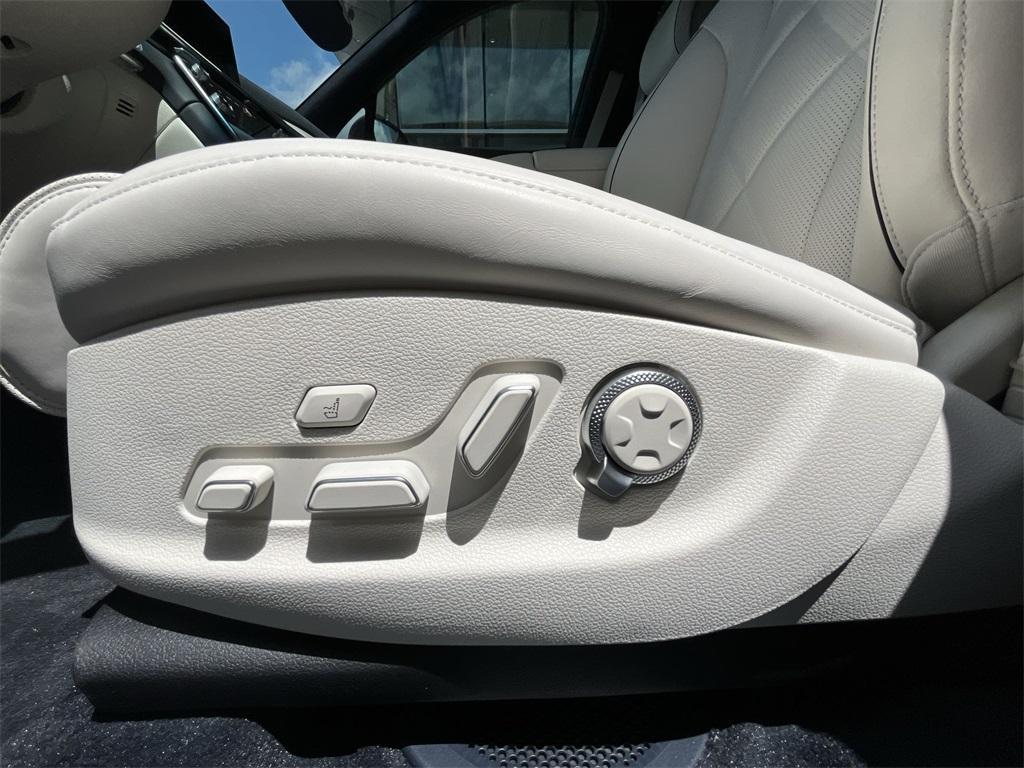 new 2025 Genesis GV80 car, priced at $81,267