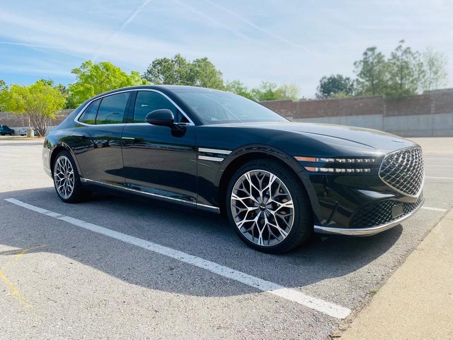 new 2024 Genesis G90 car, priced at $84,517