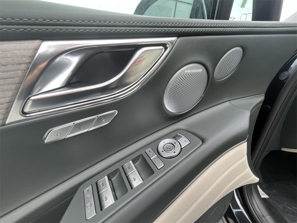 new 2025 Genesis GV80 car, priced at $80,262